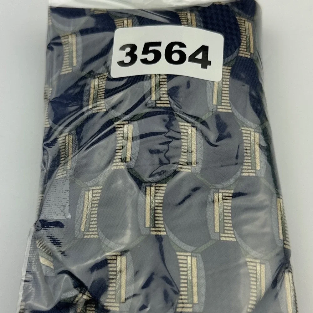 Stafford Made in Italy 100% Silk Navy Blue Gold Geometric Wide Necktie 3.75x57